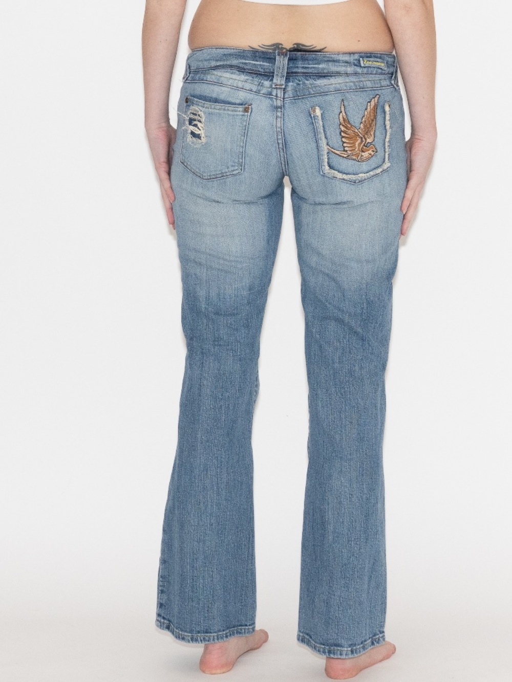 Y2k low rise flare jeans embroidered light wash size 7 ZCO